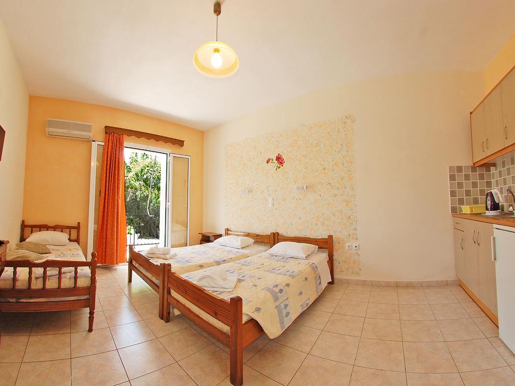 Emilia Apartments Trapezaki  Buitenkant foto