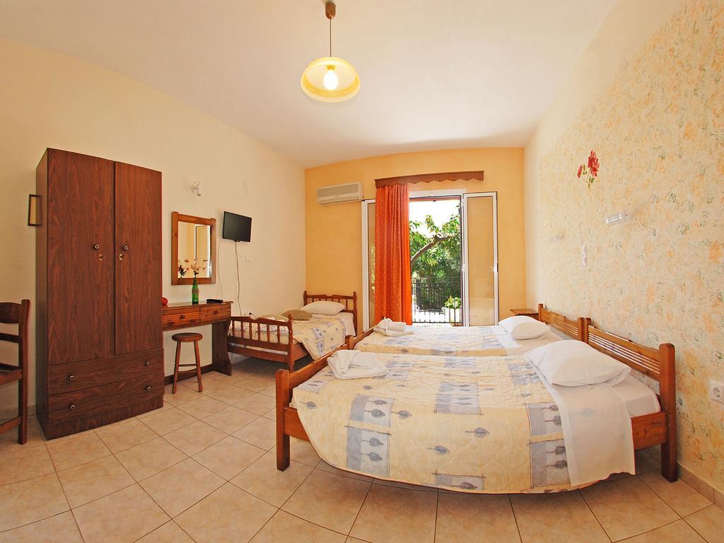 Emilia Apartments Trapezaki  Buitenkant foto