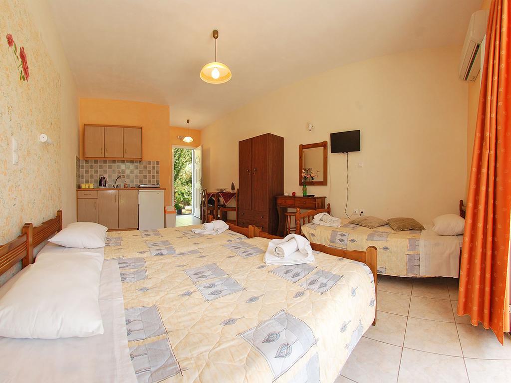 Emilia Apartments Trapezaki  Buitenkant foto