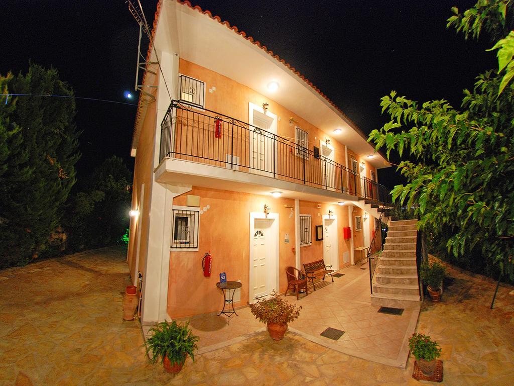 Emilia Apartments Trapezaki  Buitenkant foto