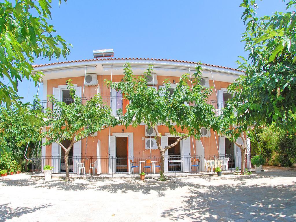 Emilia Apartments Trapezaki  Buitenkant foto