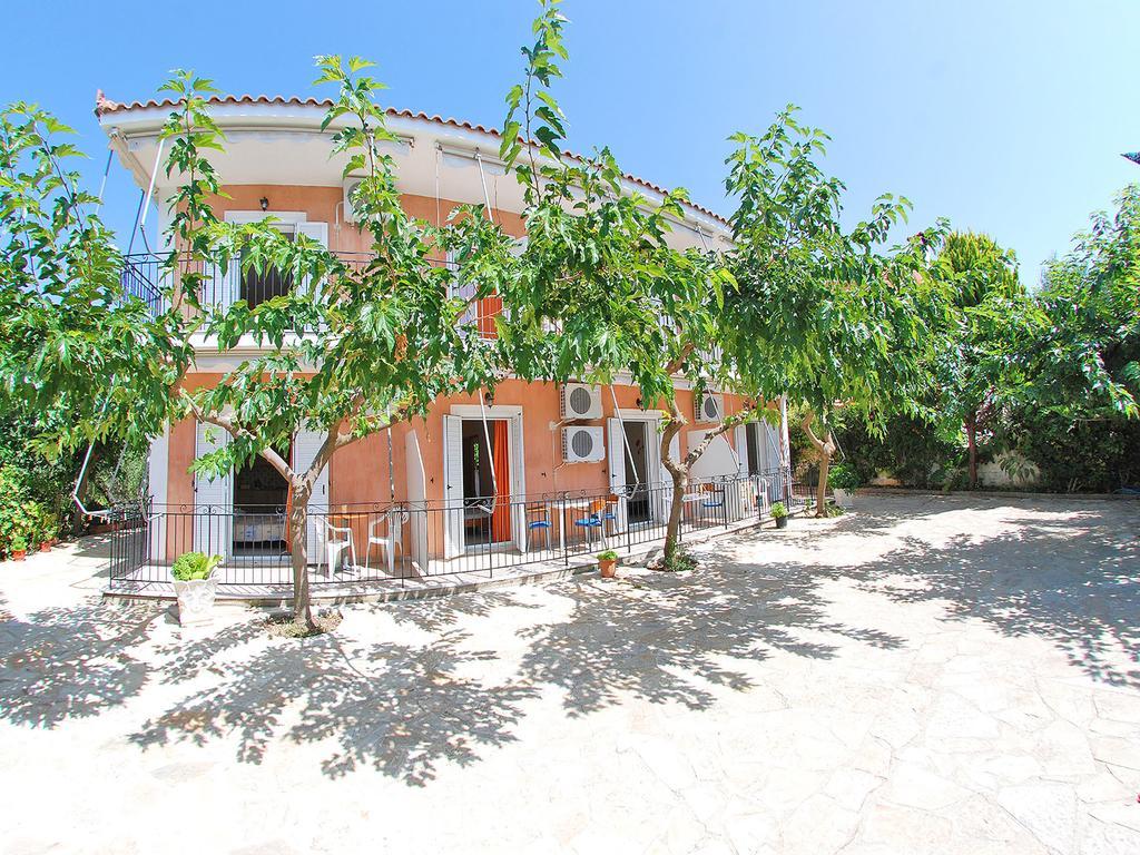Emilia Apartments Trapezaki  Buitenkant foto